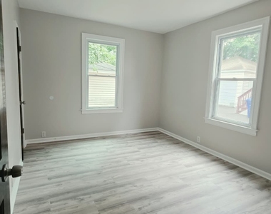 1455 North Avenue - Photo Thumbnail 12