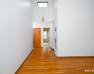 68 Lawson Lane - Photo Thumbnail 5