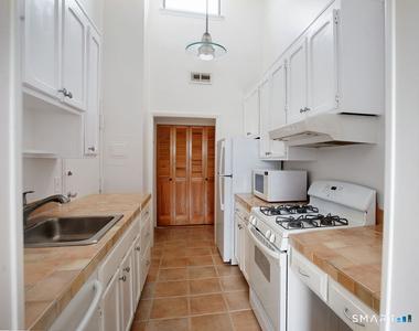 68 Lawson Lane - Photo Thumbnail 4