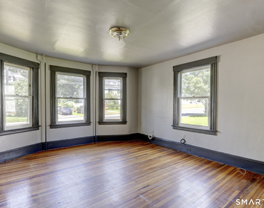 85 Spruce Street - Photo Thumbnail 4
