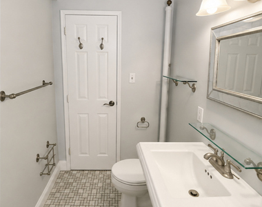 45 Maple Street - Photo Thumbnail 3