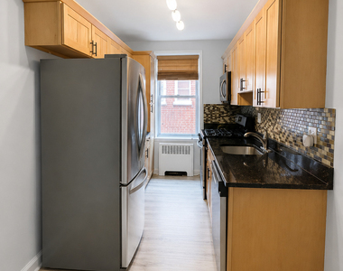 45 Maple Street - Photo Thumbnail 4