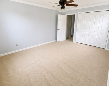 45 Maple Street - Photo Thumbnail 6