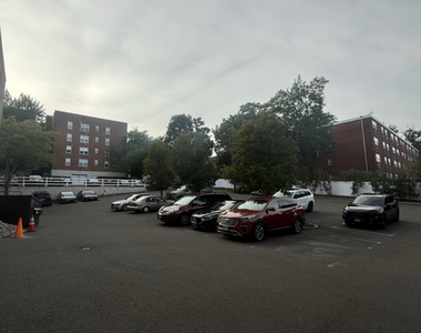 45 Maple Street - Photo Thumbnail 10