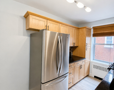 45 Maple Street - Photo Thumbnail 7