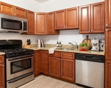 501 West 110th Street - Photo Thumbnail 3