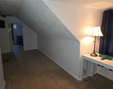 308 South Dr - Photo Thumbnail 9