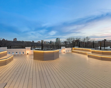 1274 5th Avenue - Photo Thumbnail 6