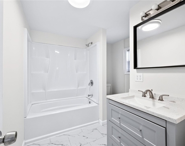 17 Heather Street - Photo Thumbnail 20