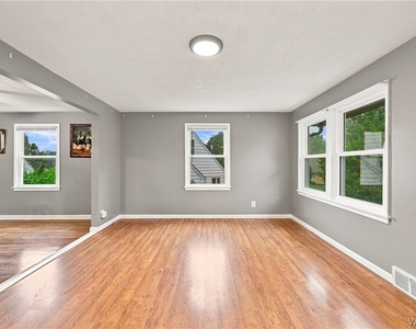 4643 Patricia Drive - Photo Thumbnail 4