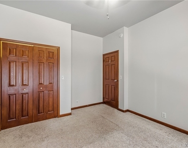 182 Lancaster Avenue - Photo Thumbnail 14