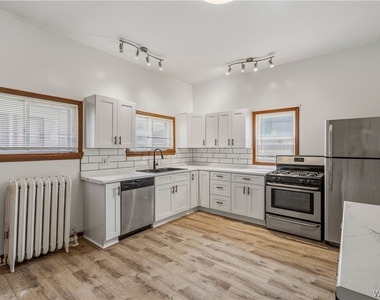 182 Lancaster Avenue - Photo Thumbnail 3
