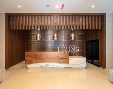 1 Ocean Drive - Photo Thumbnail 11