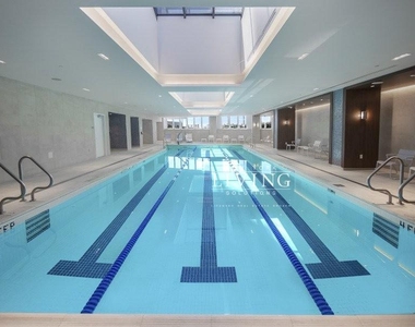1 Ocean Drive - Photo Thumbnail 10
