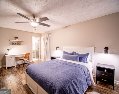 3789 N Hampton Drive Nw - Photo Thumbnail 1
