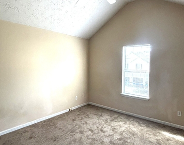 5452 Perching Place - Photo Thumbnail 12