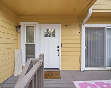 220 Yuba Walk - Photo Thumbnail 4