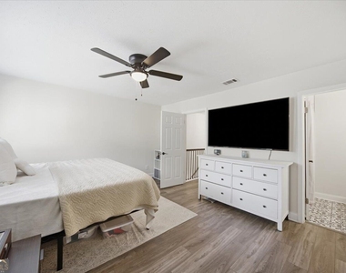 220 Yuba Walk - Photo Thumbnail 21