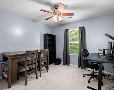 143 Granite Way - Photo Thumbnail 25
