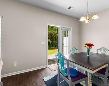 143 Granite Way - Photo Thumbnail 28