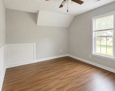 2755 Jona Trail - Photo Thumbnail 16