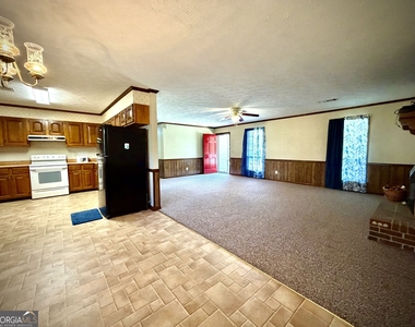 103 Brookdale Court - Photo Thumbnail 9