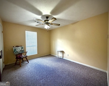 103 Brookdale Court - Photo Thumbnail 12