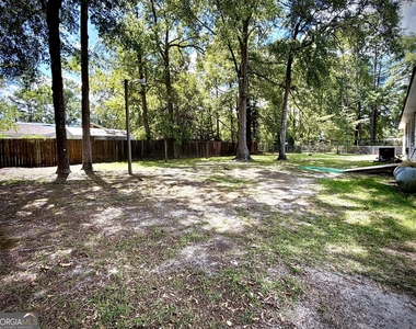 103 Brookdale Court - Photo Thumbnail 3