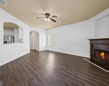 578 Hardy Water Drive - Photo Thumbnail 5