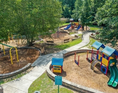 578 Hardy Water Drive - Photo Thumbnail 36