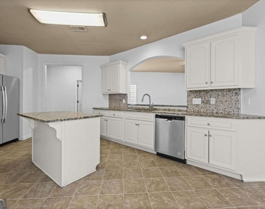 578 Hardy Water Drive - Photo Thumbnail 10