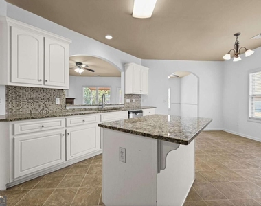 578 Hardy Water Drive - Photo Thumbnail 9