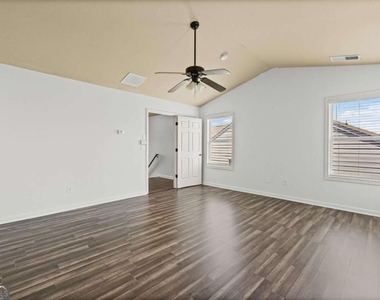 578 Hardy Water Drive - Photo Thumbnail 19