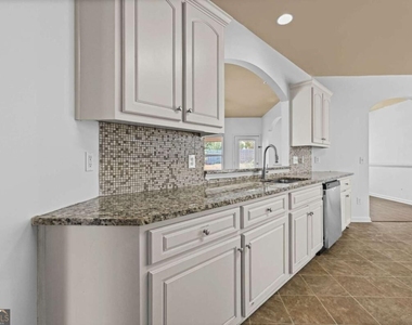 578 Hardy Water Drive - Photo Thumbnail 12