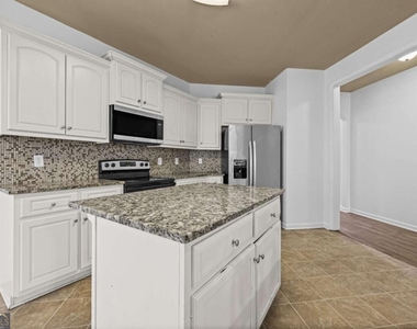 578 Hardy Water Drive - Photo Thumbnail 11