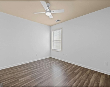 578 Hardy Water Drive - Photo Thumbnail 26
