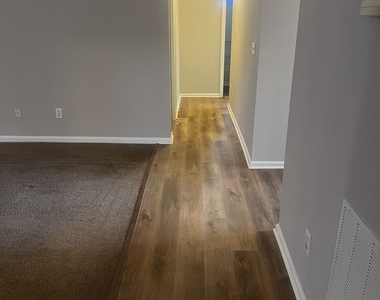 3405 Endicott Lane - Photo Thumbnail 3