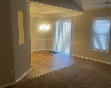 3405 Endicott Lane - Photo Thumbnail 5