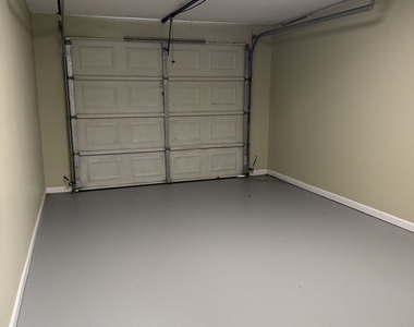 604 Regal Road - Photo Thumbnail 9