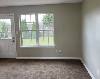 604 Regal Road - Photo Thumbnail 4
