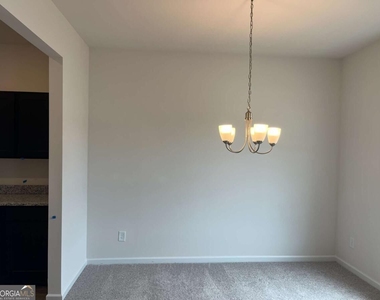170 Marion Drive - Photo Thumbnail 2