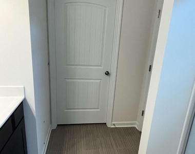 170 Marion Drive - Photo Thumbnail 18