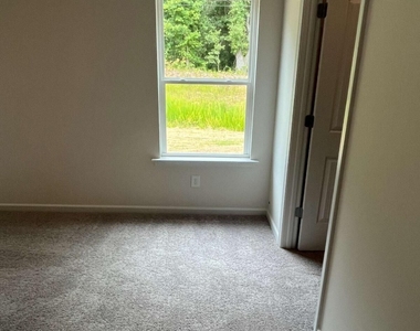 170 Marion Drive - Photo Thumbnail 14