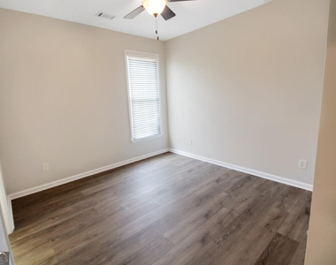 258 Brookcliff Drive - Photo Thumbnail 24