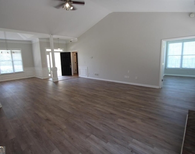 258 Brookcliff Drive - Photo Thumbnail 14