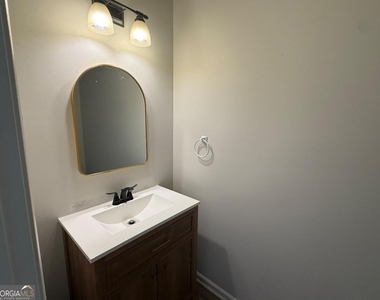 258 Brookcliff Drive - Photo Thumbnail 15