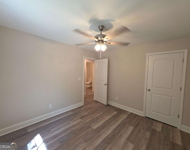 212b Tabor Drive - Photo Thumbnail 15