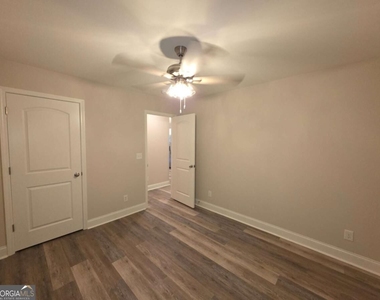 212b Tabor Drive - Photo Thumbnail 13