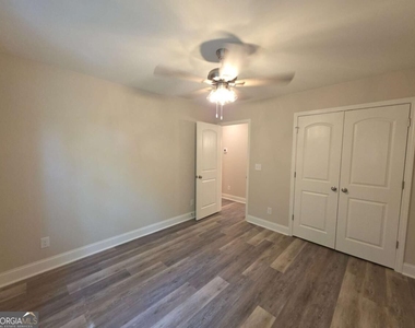 212b Tabor Drive - Photo Thumbnail 11