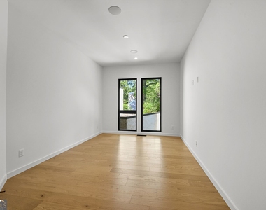 3566 Cantrell Road Ne - Photo Thumbnail 58